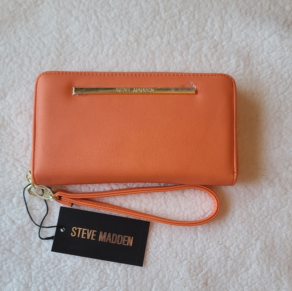 Steve Madden Wristlet Wallet